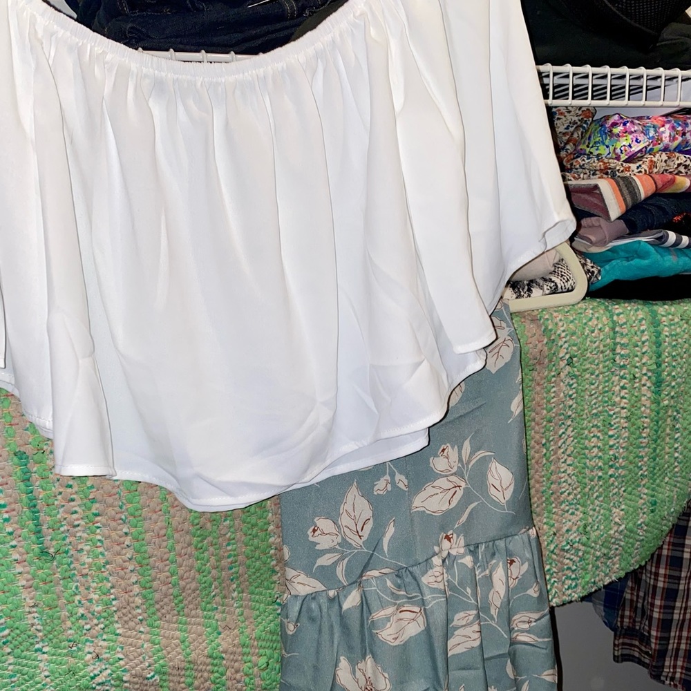 Floral skirt w/ white off the shoulder top M